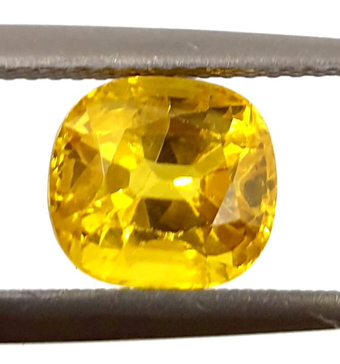  Yellow Sapphire Stone  of Shine Stones, Buy Online Natural Certified Gemstones 1279, 3rd Floor, Mahadev Johri Street, Gopal ji Ka Rasta, Johri Bazar, Jaipur-302003, India - Photo 16 of 19