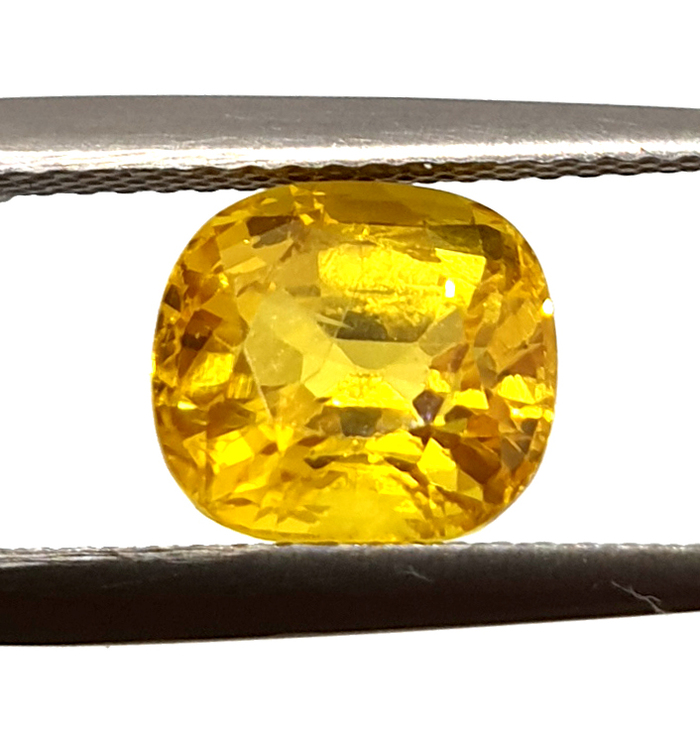  Yellow Sapphire Stone  of Shine Stones, Buy Online Natural Certified Gemstones 1279, 3rd Floor, Mahadev Johri Street, Gopal ji Ka Rasta, Johri Bazar, Jaipur-302003, India - Photo 2 of 19