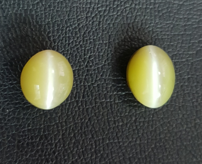  Pear/ Catsye of Shine Stones, Buy Online Natural Certified Gemstones 1279, 3rd Floor, Mahadev Johri Street, Gopal ji Ka Rasta, Johri Bazar, Jaipur-302003, India - Photo 3 of 9