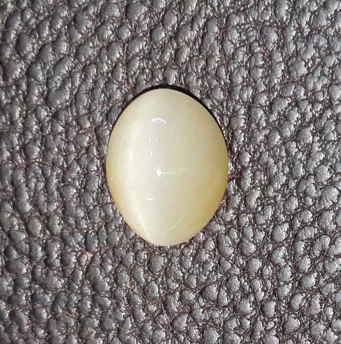  Pear/ Catsye of Shine Stones, Buy Online Natural Certified Gemstones 1279, 3rd Floor, Mahadev Johri Street, Gopal ji Ka Rasta, Johri Bazar, Jaipur-302003, India - Photo 7 of 9