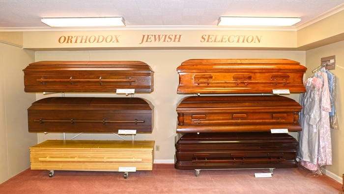  Profile Photos of Burton Funeral Home, Inc. Girard - West County 525 Main St E - Photo 12 of 13