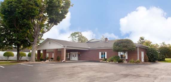 Profile Photos of Burton Funeral Home, Inc. Girard - West County 525 Main St E - Photo 13 of 13