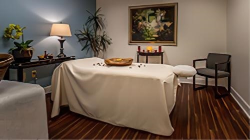  Profile Photos of Advanced Pain Consultants 3200 Blue Ridge Rd., Ste. 216 - Photo 4 of 4