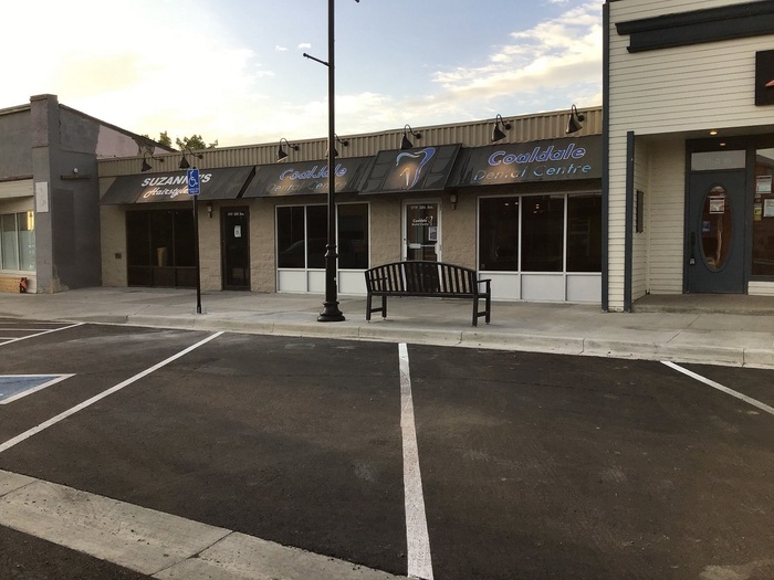 Coaldale dental front of building Profile Photos of Coaldale Dental Centre 1719 20th Ave - Photo 2 of 6
