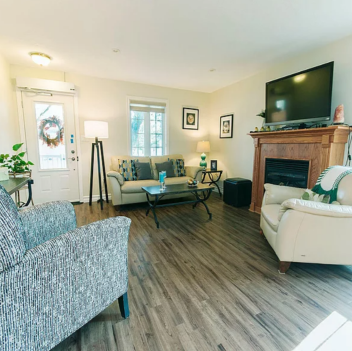 Profile Photos of In-Trend Home Solutions - London 20 Kitchener Ave unit 9 - Photo 7 of 9