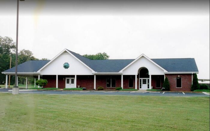  Photos of Williams Funeral Home & Crematory 819 N Main St - Photo 1 of 3