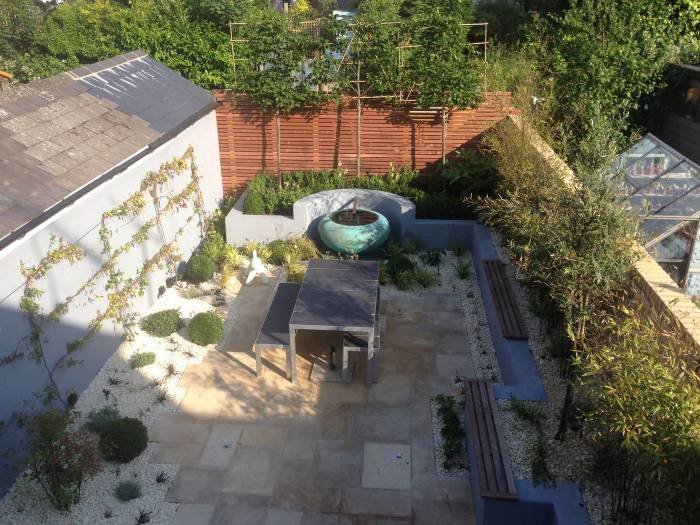 Contemporary town Garden in Cowes. Profile Photos of C.A.R. Gardens Winton Street - Photo 1 of 41