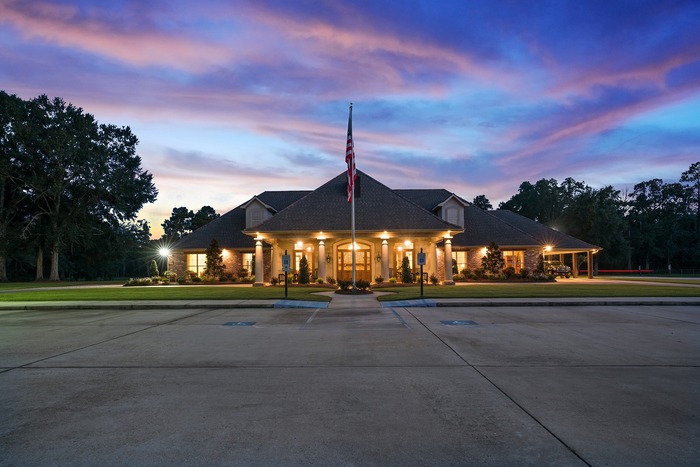  Profile Photos of Brandon G. Thompson Funeral Home 12012 Highway 190 W - Photo 8 of 17