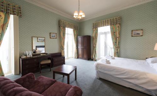  New Album of Esplanade Hotel - Daish's Belmont Road - Photo 3 of 3
