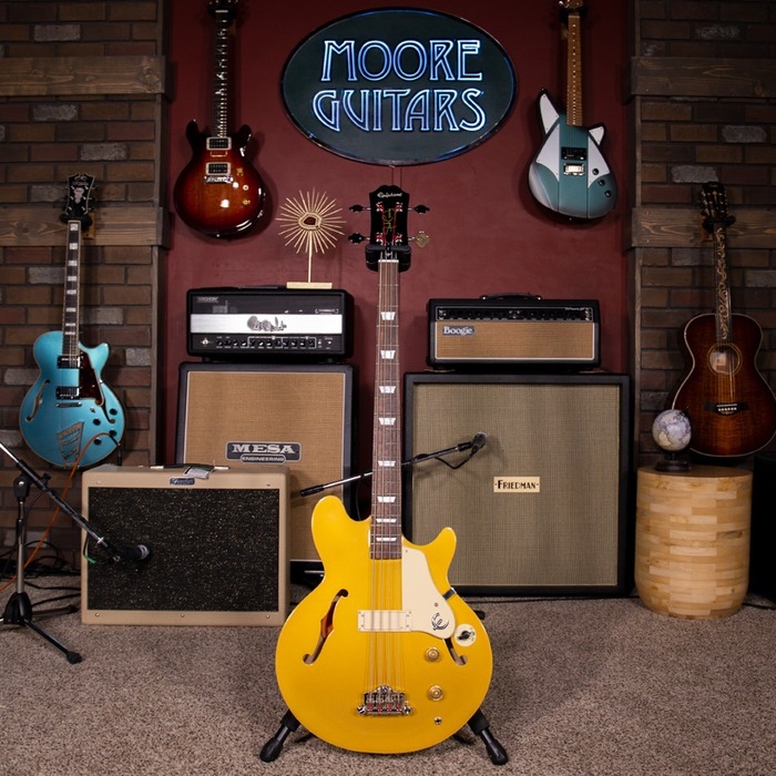 Moore Guitars of Moore Guitars 301 N. Royal Ave - Photo 2 of 8