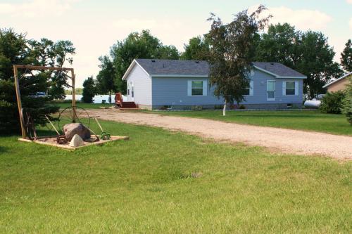  New Album of Capital Cove Cabin 1569 Shady Shore Drive - Photo 2 of 3