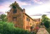 Tudor Barn Etlahm, London