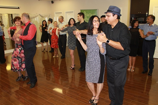 Latin & Salsa group dance classes Toronto Ballroom Latin Dance Studio Toronto of Dance with me Toronto - social dance lessons 7310 Woodbine Ave - Photo 9 of 16