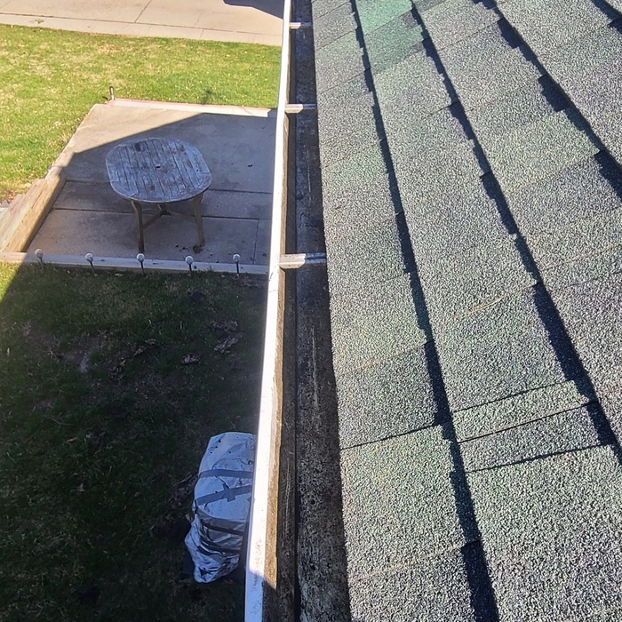  Mr Gutter Cleaner Antioch of Mr Gutter Cleaner Antioch 1212 Almond St - Photo 2 of 3