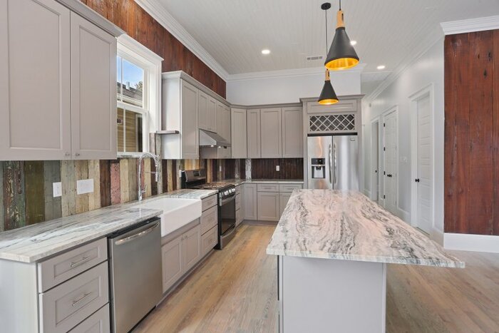  Profile Photos of REvitalize Property Solutions LLC 3225 Danny Park, Suite 202 - Photo 6 of 6