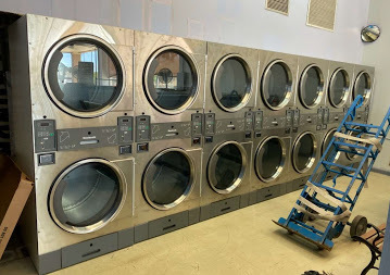  Profile Photos of Sunset Pointe Laundromats 24087 US Highway 19 North - Photo 3 of 4