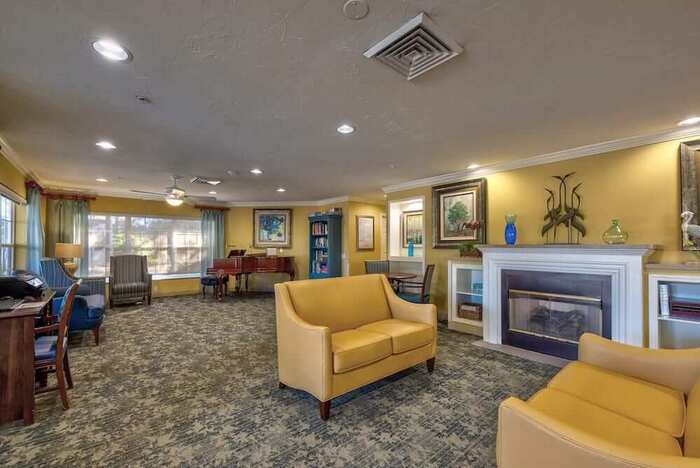 Discovery Commons At Bradenton offers superior senior living programs in Bradenton, FL with an outstanding assisted living lifestyle option. Our community is among only 36 communities nationwide to offer the exclusive SHINE® Memory Care program. Profile Photos of Discovery Commons At Bradenton 2614 43rd St W - Photo 9 of 12 Discovery Commons At Bradenton offers superior senior living programs in Bradenton, FL with an outstanding assisted living lifestyle option. Our community is among only 36 communities nationwide to offer the exclusive SHINE® Memory Care program. Profile Photos of Discovery Commons At Bradenton 2614 43rd St W - Photo 9 of 12