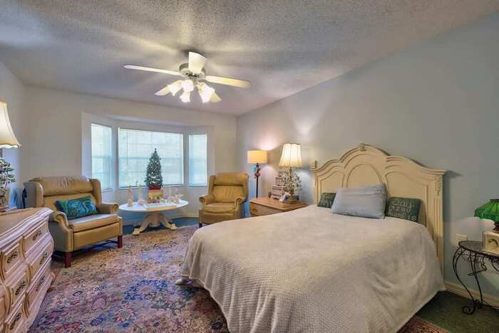 Discovery Commons At Bradenton offers superior senior living programs in Bradenton, FL with an outstanding assisted living lifestyle option. Our community is among only 36 communities nationwide to offer the exclusive SHINE® Memory Care program. Profile Photos of Discovery Commons At Bradenton 2614 43rd St W - Photo 11 of 12 Discovery Commons At Bradenton offers superior senior living programs in Bradenton, FL with an outstanding assisted living lifestyle option. Our community is among only 36 communities nationwide to offer the exclusive SHINE® Memory Care program. Profile Photos of Discovery Commons At Bradenton 2614 43rd St W - Photo 11 of 12