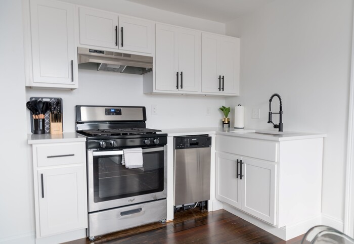  Profile Photos of Book A Cleaner Housekeeping, Home & House Cleaning Services Vaughan 101B Freshway Dr Unit 34 - Photo 7 of 8