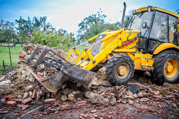  New Album of Toledo Demolition 931 W Woodruff Ave - Photo 1 of 5