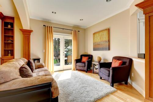  Profile Photos of PRO Carpet Cleaning Abbotsford 33710 Marshall Road, #313 - Photo 3 of 4