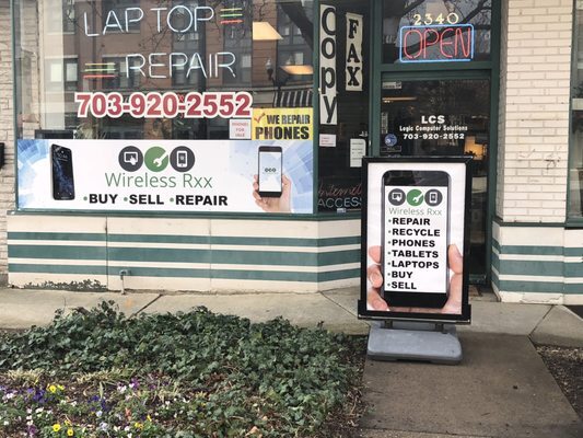 Wireless Rxx cracked screen repair and replacement shop<br />
 Profile Photos of Wireless Rxx 2340 Columbia Pike - Photo 2 of 2