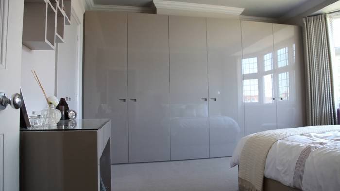  Profile Photos of Ben Bater Carpentry & Joinery 31 Greenview Avenue - Photo 1 of 7