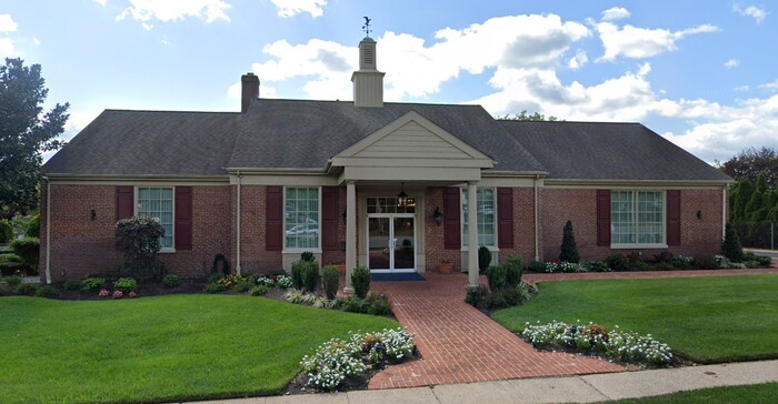  New Album of Donohue Funeral Home - Wayne 366 W Lancaster Ave - Photo 3 of 8