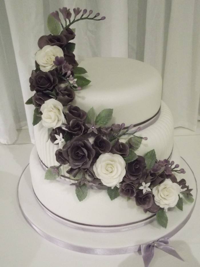 wedding cake by dream wedding creations Wedding Creations of Dream Wedding Creations Eastleigh Road - Photo 14 of 20