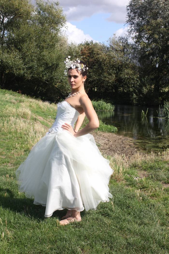 Modern Wedding Pictures<br />
01787 468680 Profile Photos of Suffolk Photo Studio Unit 5, Bulmer Road - Photo 49 of 74