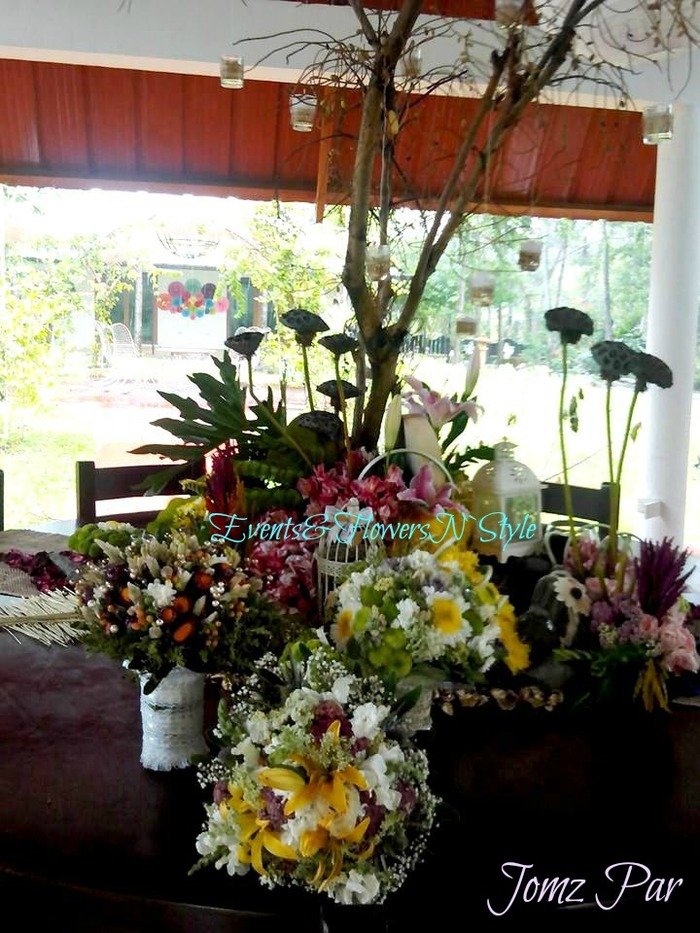  Rustic theme floral arrangement of Events&FlowersN`Style E. Lopez St. Jaro - Photo 18 of 20