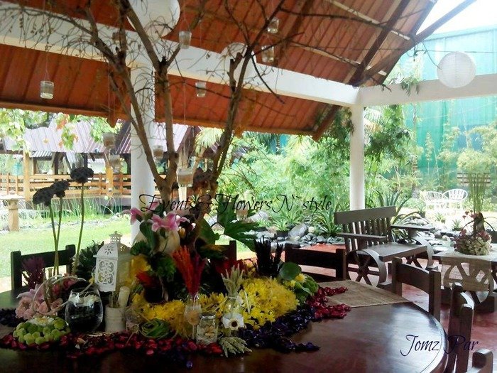  Rustic theme floral arrangement of Events&FlowersN`Style E. Lopez St. Jaro - Photo 10 of 20