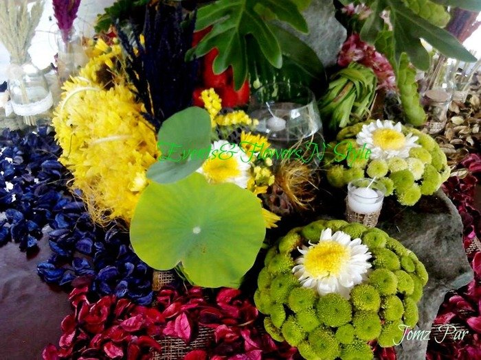 Rustic theme floral arrangement of Events&FlowersN`Style E. Lopez St. Jaro - Photo 7 of 20