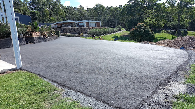  New Album of Queensland Driveways Arvin Close - Photo 1 of 12