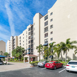Real estate agents in St Cloud FL W & Co Realty 1114 Florida Ave 