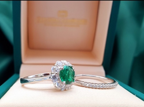  New Album of Colonial Gemstones Level 3/480 Collins Street - Photo 1 of 3