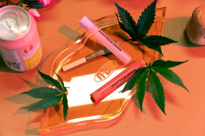  Trinity Flower - Toronto Cannabis Store of Trinity Flower Toronto 890 Queen Street West - Photo 1 of 7