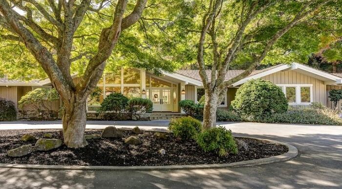  Profile Photos of Steve Lacy - Compass Real Estate Agent Danville 15 Railroad Ave - Photo 3 of 3
