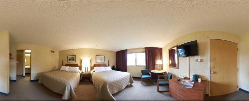 Profile Photos of Commodores Inn 823 South Main Street - Photo 3 of 4