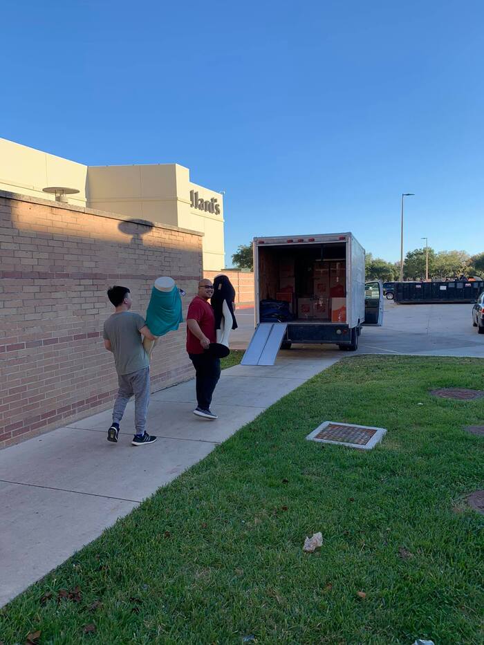  New Album of Amazing Movers 12311 Dover St - Photo 1 of 3