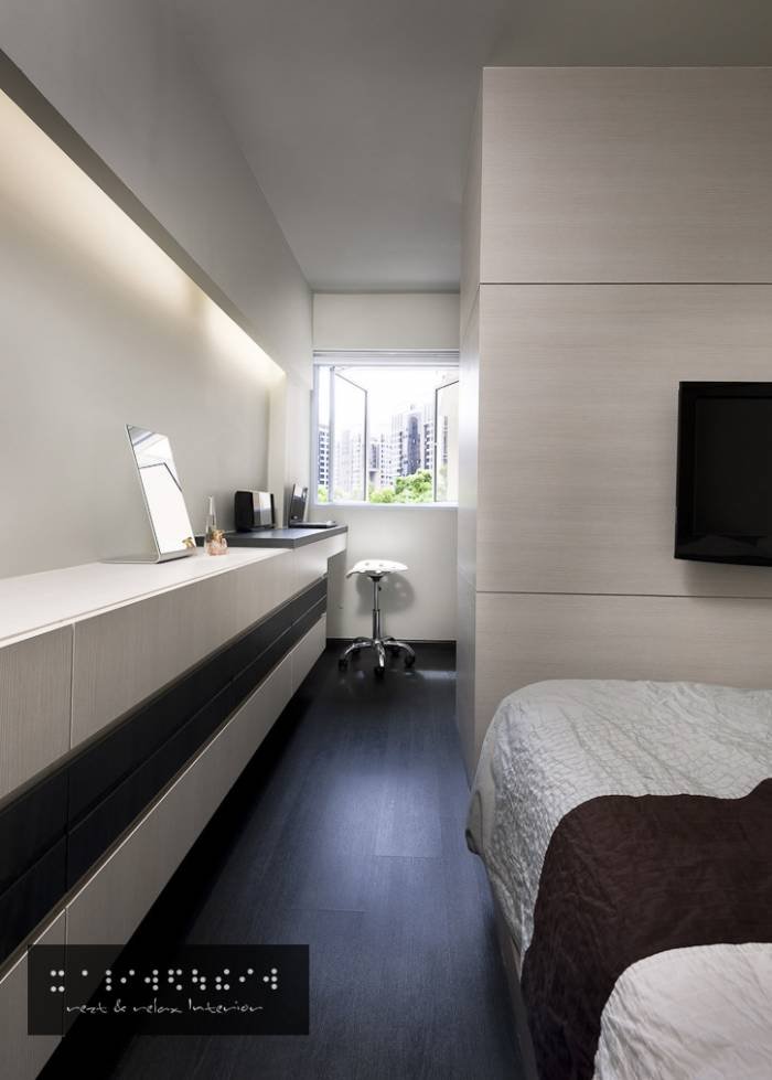 Waking up to a bright, sunshiny day. 3-Room HDB - Dover of Rezt & Relax Interior 33 Ubi Avenue 3 #02-09 Vertex Tower B - Photo 5 of 6