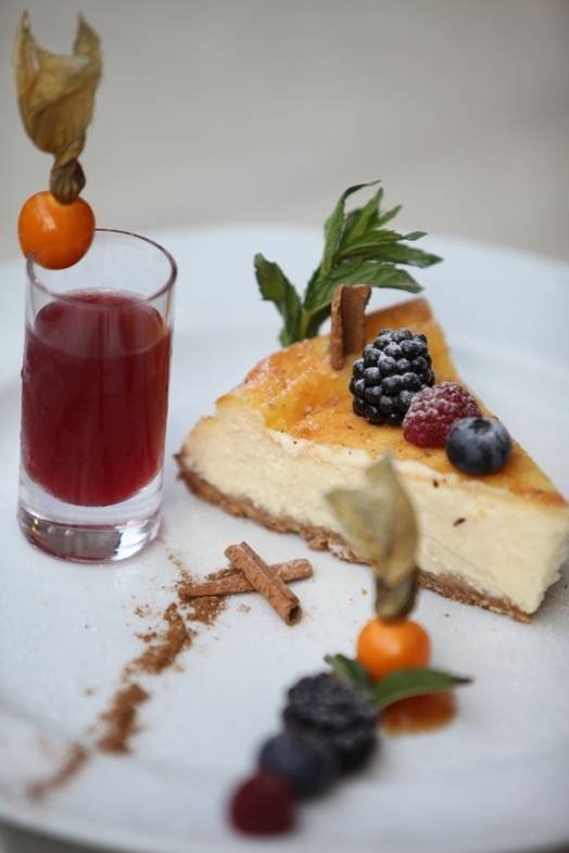  Profile Photos of Il giardino Segreto str. Principatele Unite nr. 40/42 - Photo 9 of 18