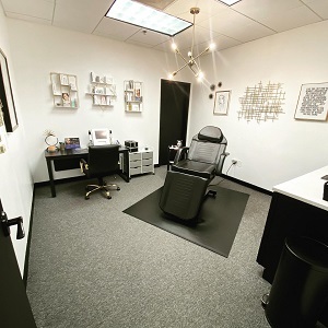  Profile Photos of Luminare Aesthetics & Wellness, LLC 1257 S, MO-7 - Photo 2 of 4