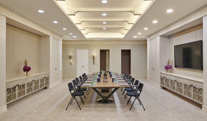  Profile Photos of Hilton Salwa Beach Resort & Villas Salwa Road exit 86, Learaig Interchange - Photo 2 of 24