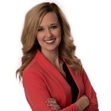  Lindsay Myers, REALTORÂ® Century 21 Americana 393 12th Street 