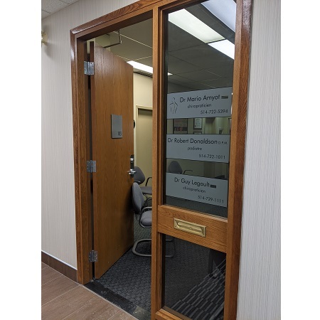  New Album of Dr. Robert Donaldson Podiatrist 4570 Rue Jean-Talon E, Suite 103 - Photo 1 of 4