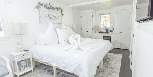  New Album of Inn at Whitewing Farm 370 Valley Road - Photo 3 of 3