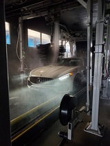  Whistle Express Car Wash 1411 E Jackson St 