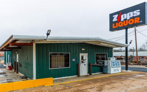  Profile Photos of Zipps Liquor Store 510 South Commerce Street - Photo 2 of 2