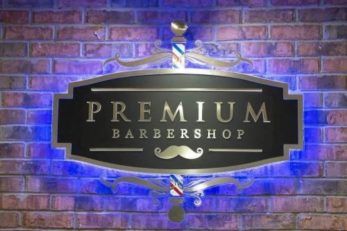  New Album of Premium Barbershop 622 3rd Avenue - Photo 3 of 3